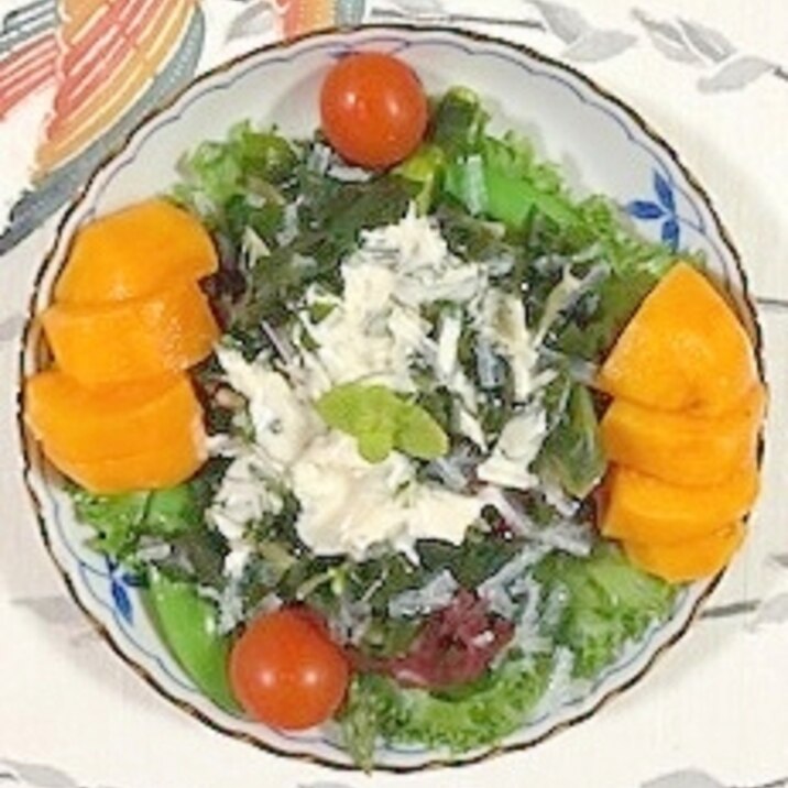 アスパラ、スナップえんどう、海藻サラダ、柿のサラダ
